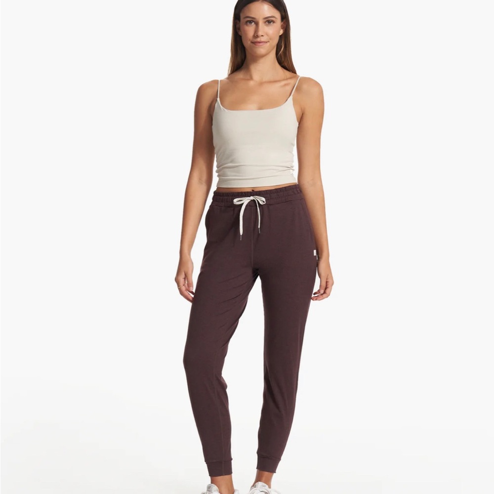 Vuori Women's Dark Brown Joggers